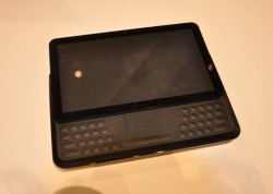 dell_7-inch_qwerty_tablet_prototype_1