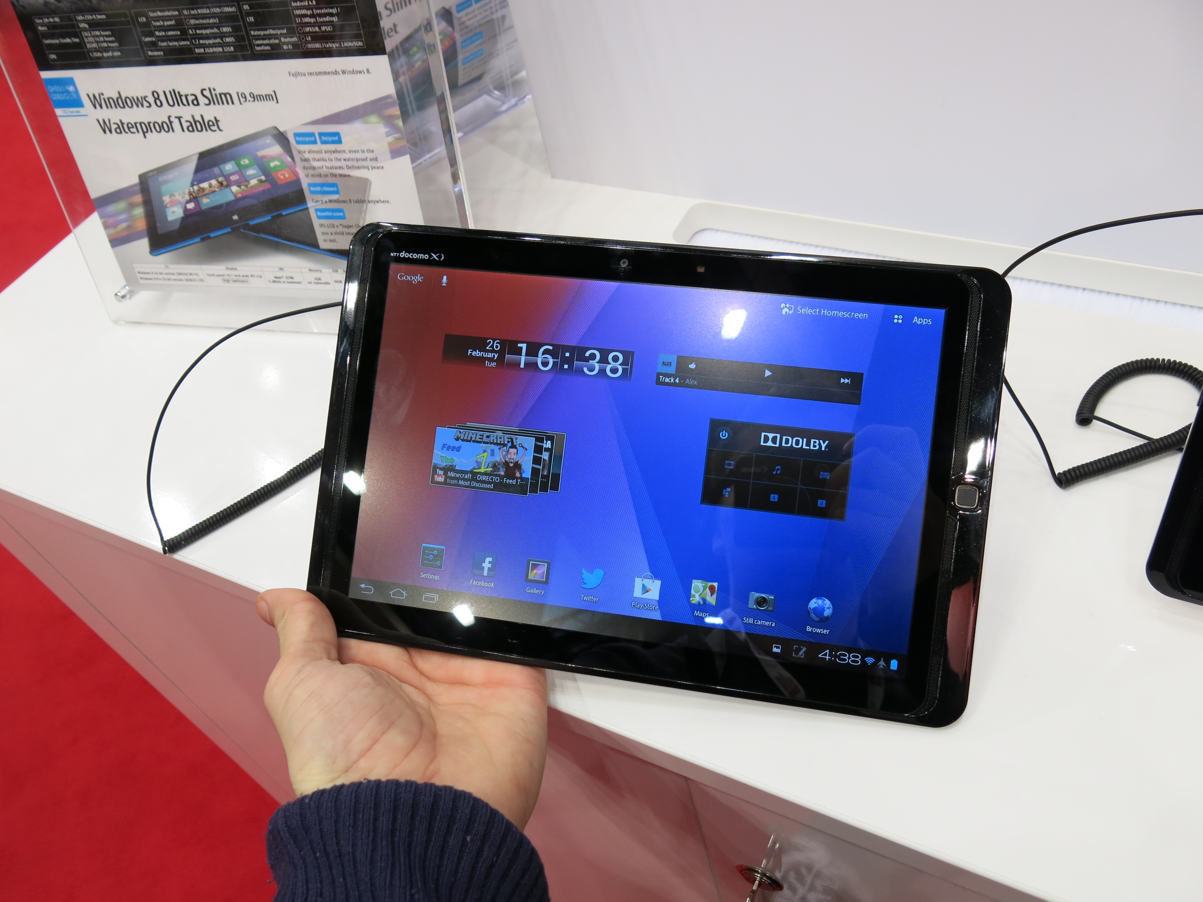 Arrows Tab WiFi, Tablet Waterproof de Futjitsu en el MWC