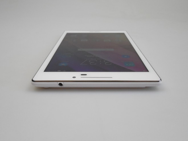 Asus-ZenPad-70_034