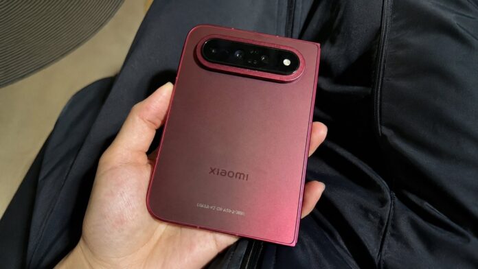 429384 Xiaomi 18 Fold foldable phone
