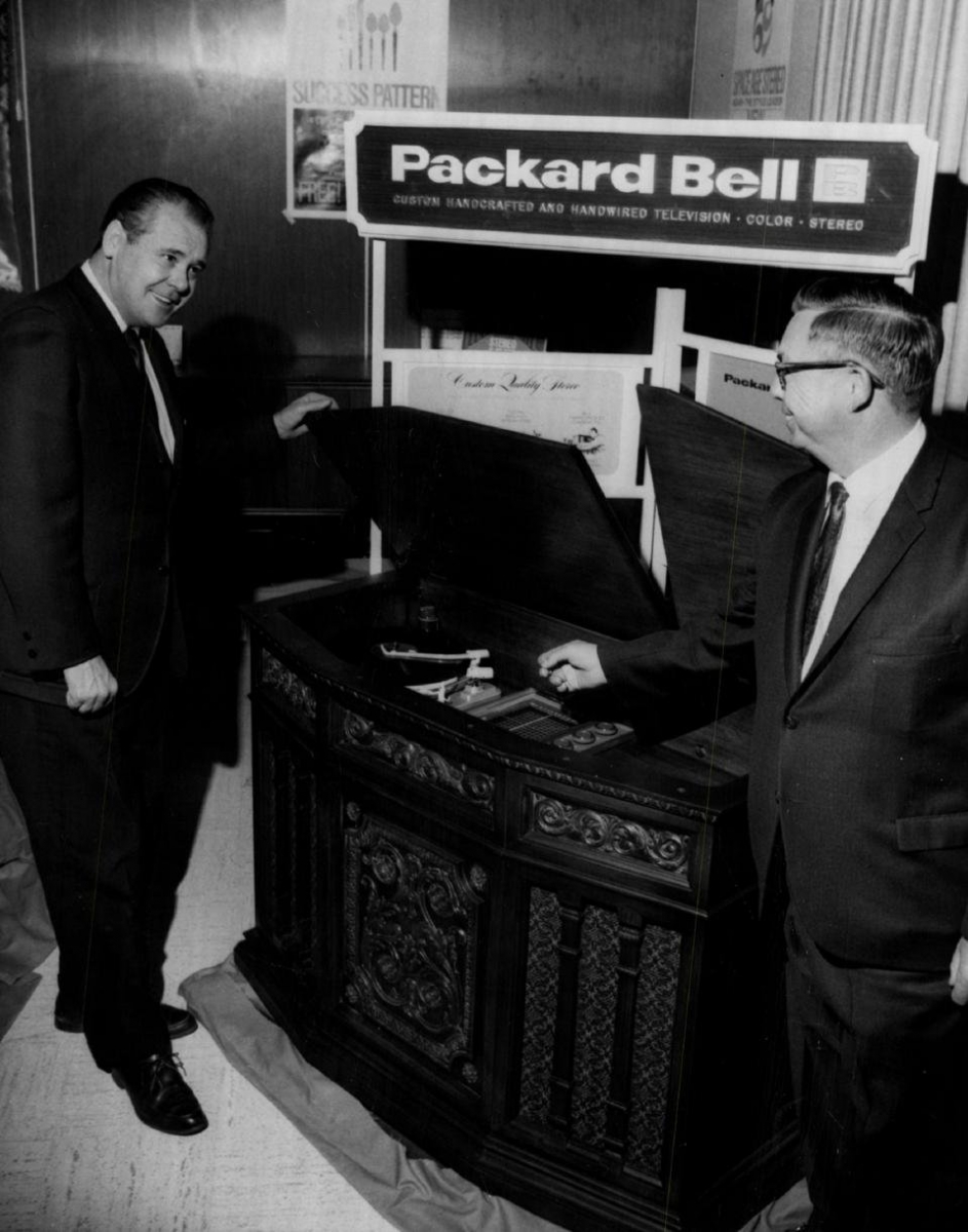 Packard Bell branding