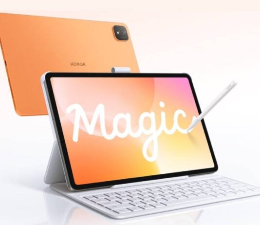 HONOR MagicPad 4 tablet shown in a promotional image