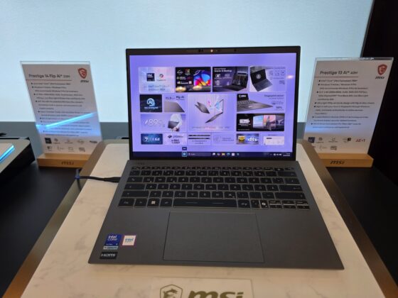 MSI Prestige 14 Flip AI+ portable convertible PC