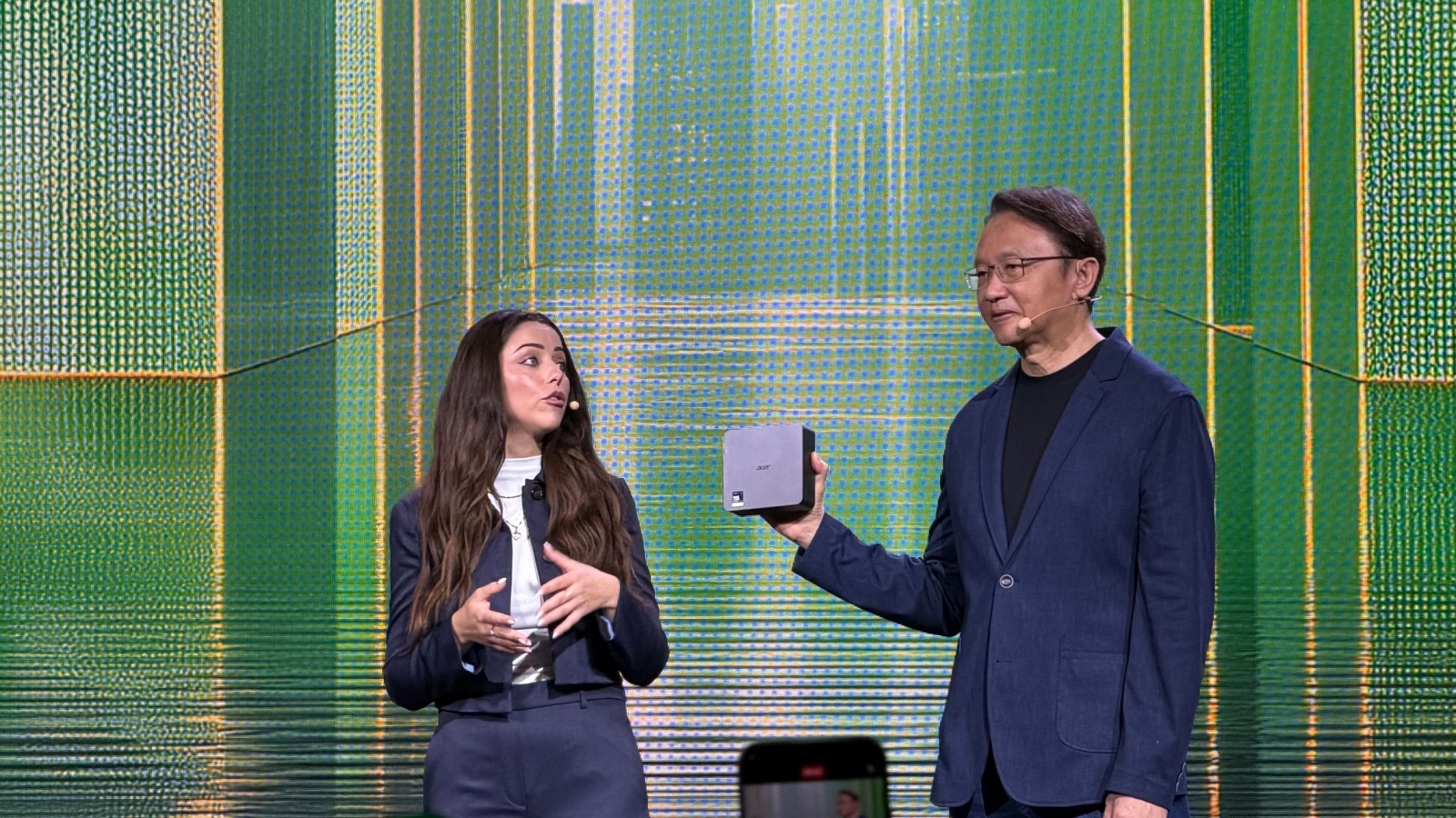 Acer’s DualPlay Mini Concept Points to a More Flexible Gaming Handheld