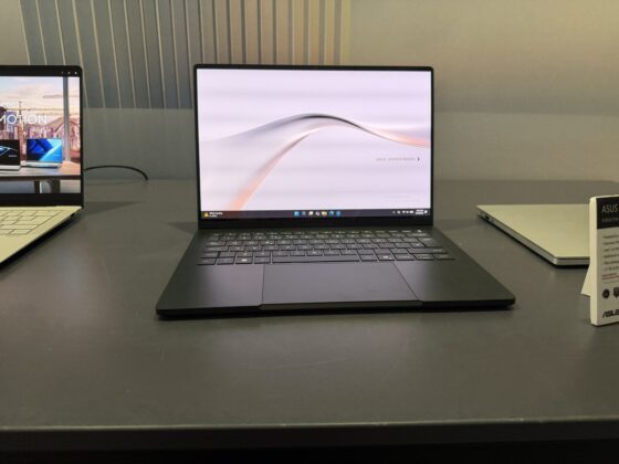 ASUS ExpertBook A7 Pairs a 10.3mm Design With a 3K OLED Screen and Business Security