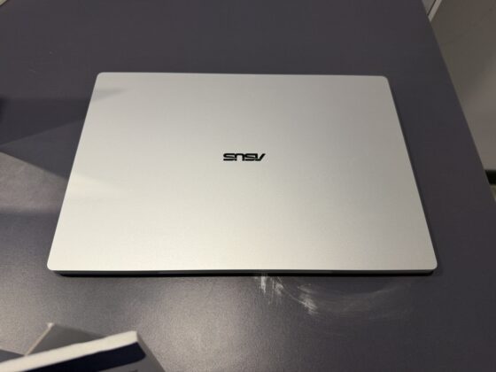 ASUS ExpertBook A7 Pairs a 10.3mm Design With a 3K OLED Screen and Business Security