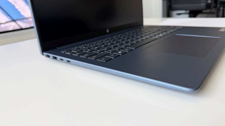 HP OmniBook 3 Review: A Large-Screen Work Laptop That Stays Manageable on the Move