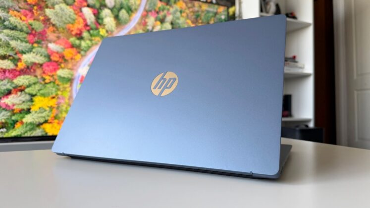 HP OmniBook 3 Review: A Large-Screen Work Laptop That Stays Manageable on the Move