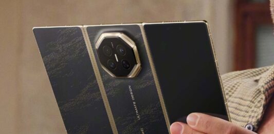 Huawei Mate XT 2 tri-fold smartphone