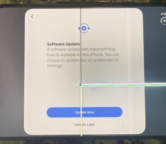 Early iPhone Duo Inner-Screen Crack Reports Put the Foldable Crease Under Scrutiny